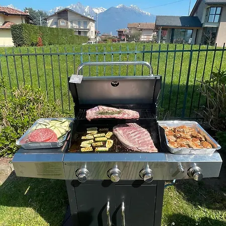 Como Lake Home شقة *